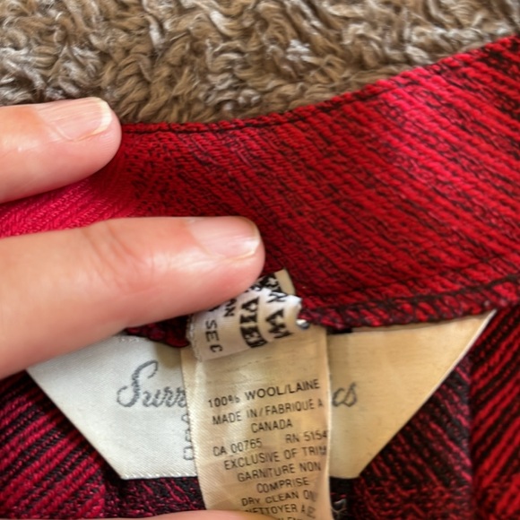 Surrey Classics Canada wool plaid skirt - Picture 9 of 11